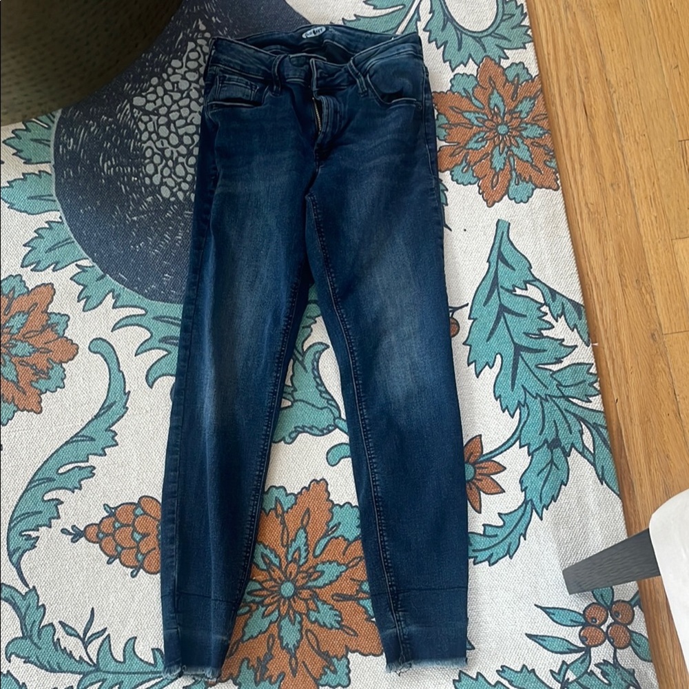 Old Navy Women's Dark Blue Skinny Jeans - size 0